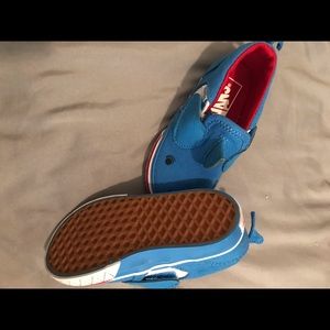 Kids shark vans
